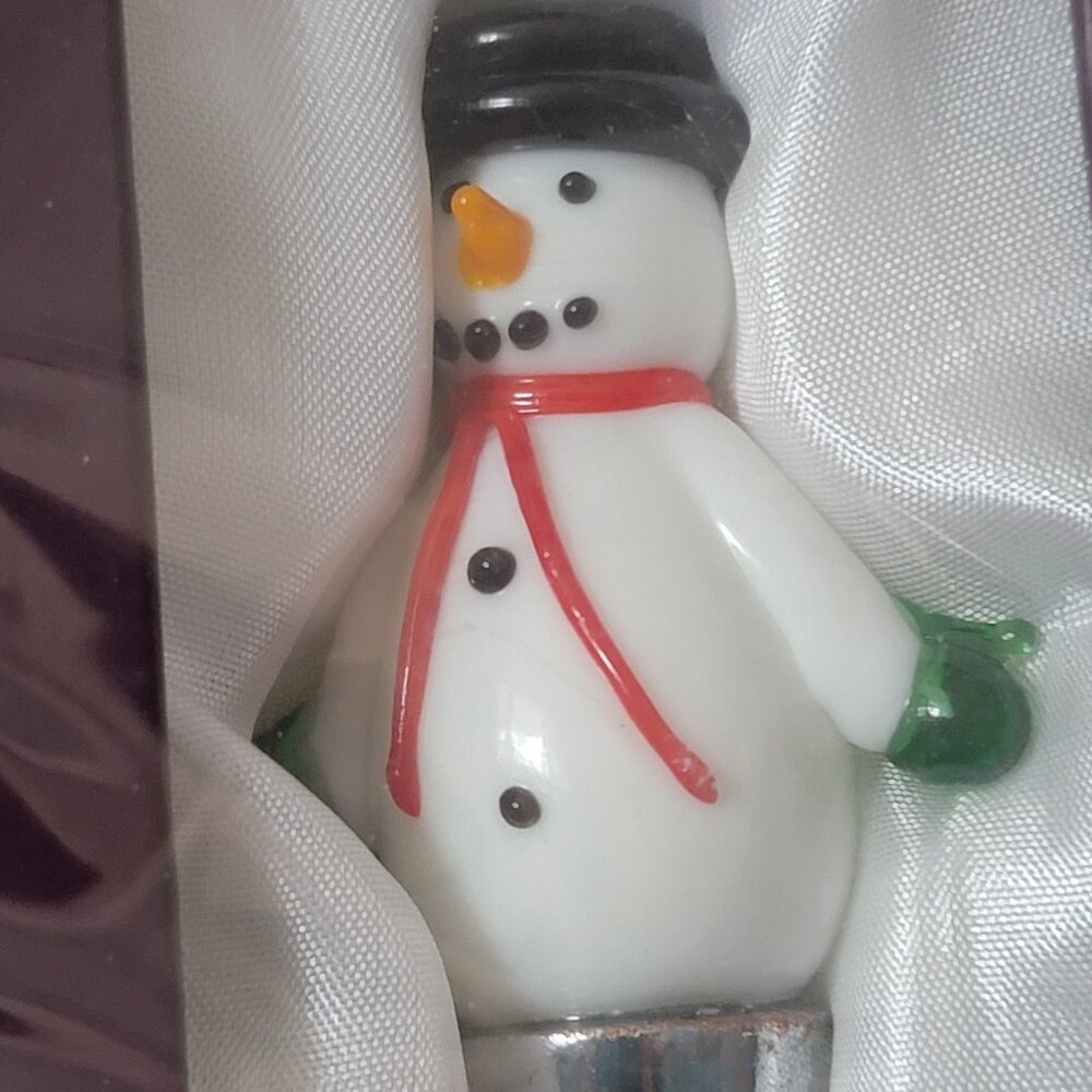 New in Box Hand Blown Glass Holiday Winter Wine Bottle Stoppers - Package of 3 - Picture 4 of 7